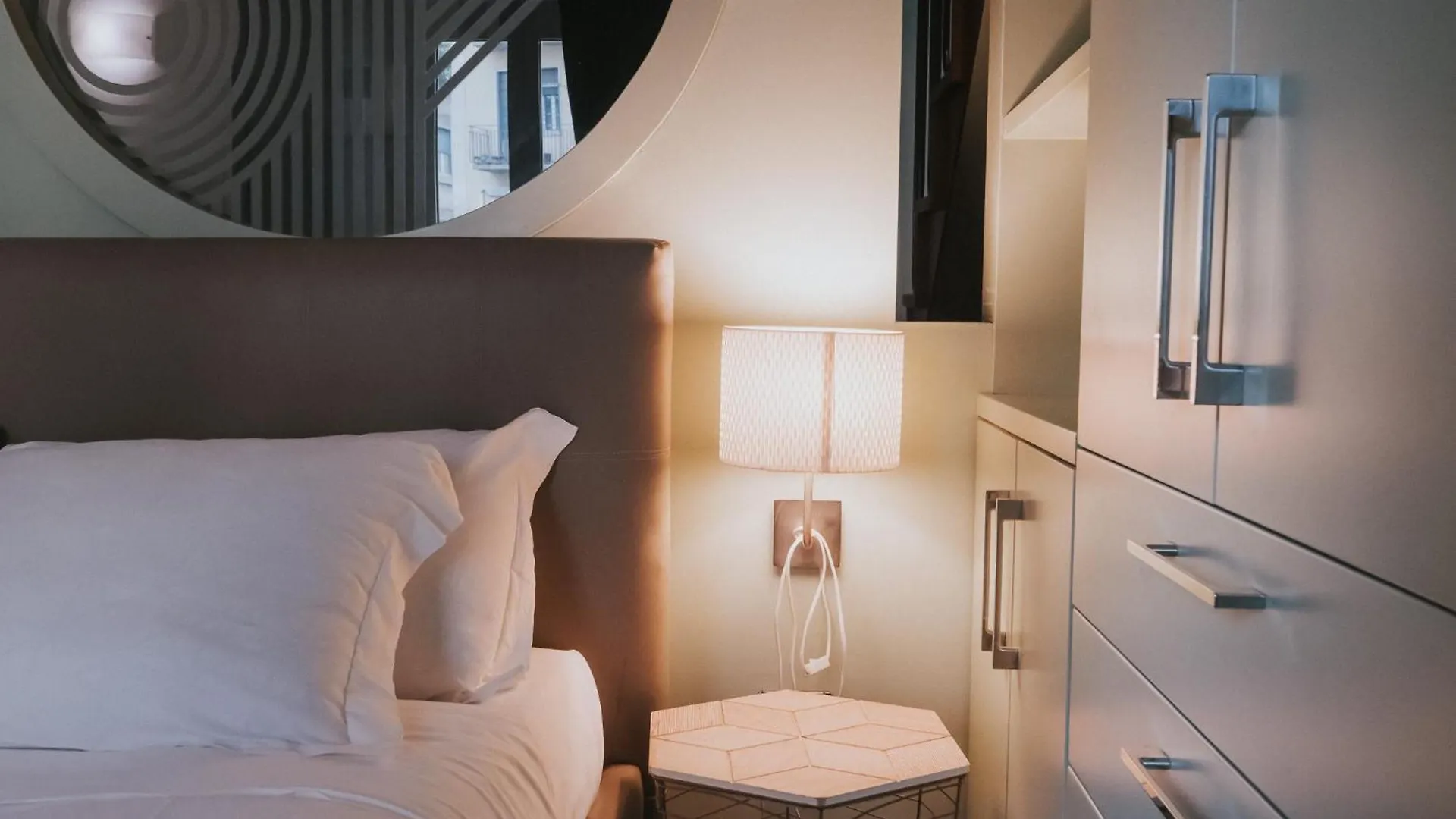 Prestige Boutique Homes - San Babila Milano Lejlighed